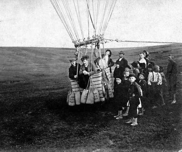 Victor Hess starting one of the experiments, Vienna, 1911