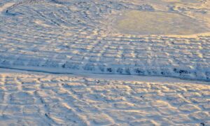 The special shape of the Alaskan ice caps