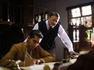 صحنهای از فیلم زیبای "مردی که بینهایت را میدانست" محصول سال ۲۰۱۵