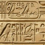 نوشتهای به زبان مصریان باستان
