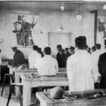 رضاشاه پهلوی و ابوالقاسم بختیار در آیین گشایش دانشکده پزشکی دانشگاه تهران