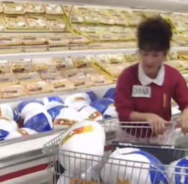 بازی سوپر مارکت رو جارو کن