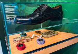 کامپیوتری کوچکی که دوین فارمر و نورمن پاکارد طراحی کردند